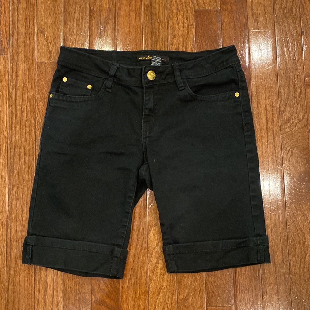 Women’s Southpole Bermuda Shorts.